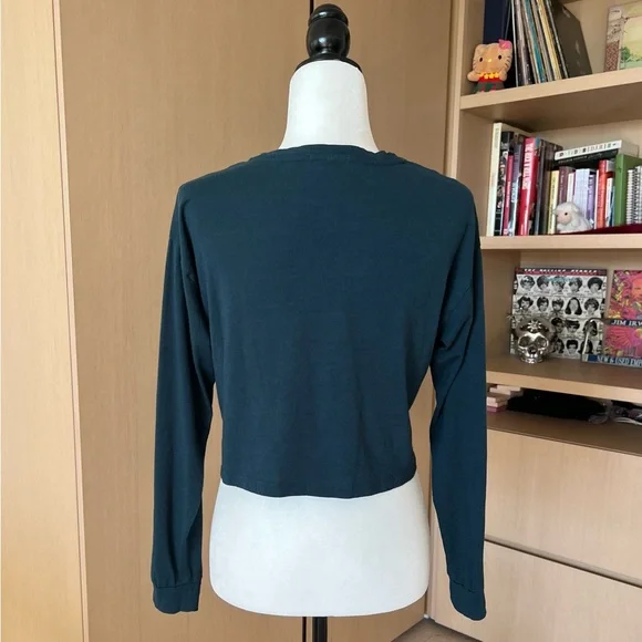 Fashion Nova | Cropped Long Sleeve T-Shirt | Medium | Teal - Picture 7 of 10